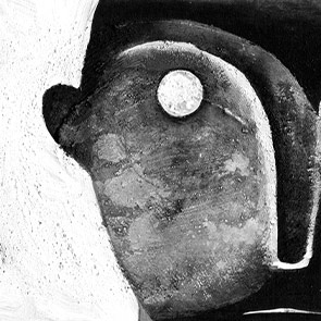 photo zoom of glasses black and white